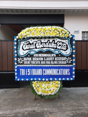 Papan Bunga Duka di Saipar Dolok Hole